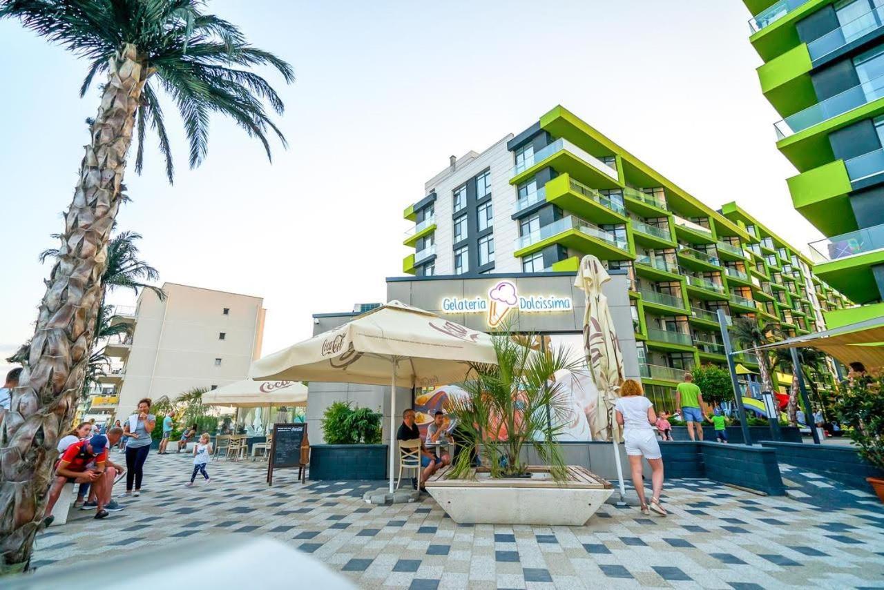 Mur Apartament Alezzi Beach Resort Navodari Exterior photo